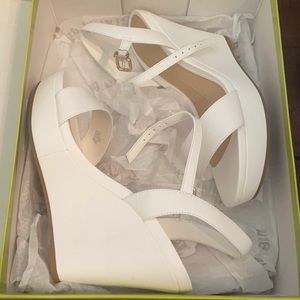 Gianni Bini White Heels